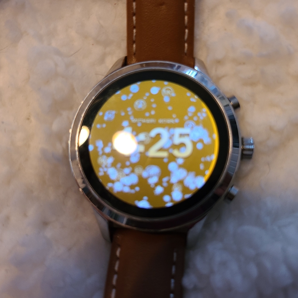 MK smart watch